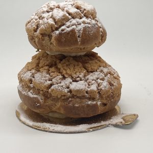 Pastel Religioso crema