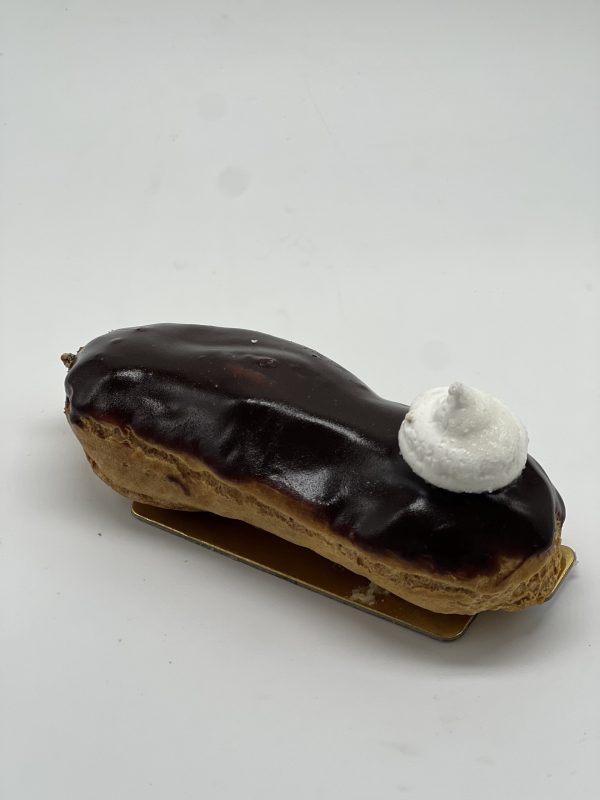 Pastel Eclair chocolate